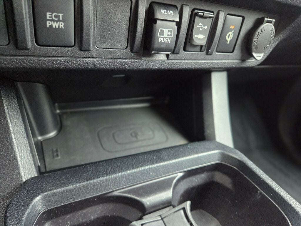 2019 Toyota Tacoma TRD Sport Double Cab V6 photo 23