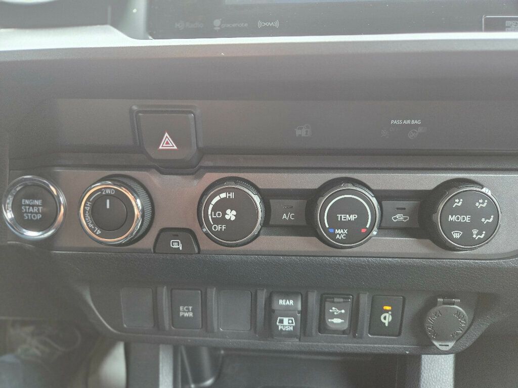 2019 Toyota Tacoma TRD Sport Double Cab V6 photo 24
