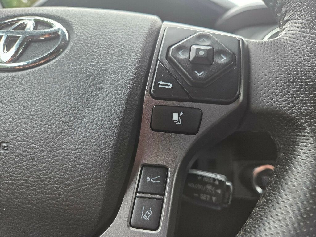 2019 Toyota Tacoma TRD Sport Double Cab V6 photo 25