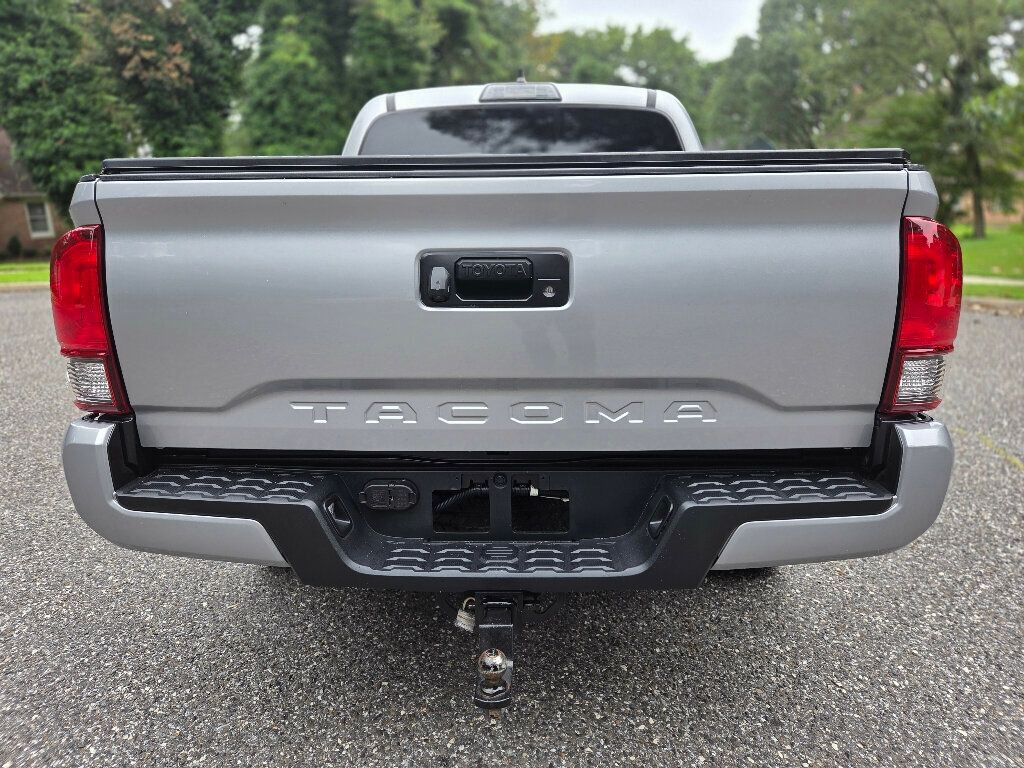 2019 Toyota Tacoma TRD Sport Double Cab V6 photo 4