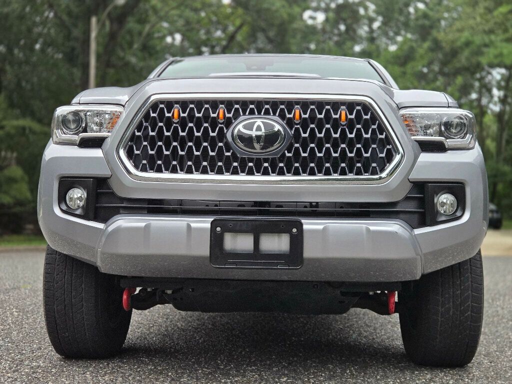 2019 Toyota Tacoma TRD Sport Double Cab V6 photo 9