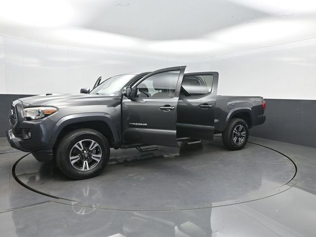 2019 Toyota Tacoma 4WD TRD Sport Double Cab 6' Bed V6 AT - 22993205 - 30
