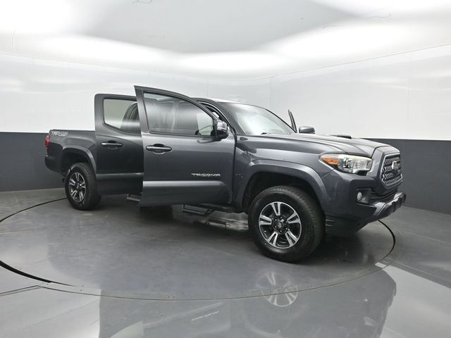 2019 Toyota Tacoma 4WD TRD Sport Double Cab 6' Bed V6 AT - 22993205 - 32