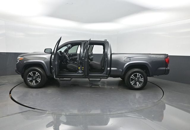 2019 Toyota Tacoma 4WD TRD Sport Double Cab 6' Bed V6 AT - 22993205 - 33