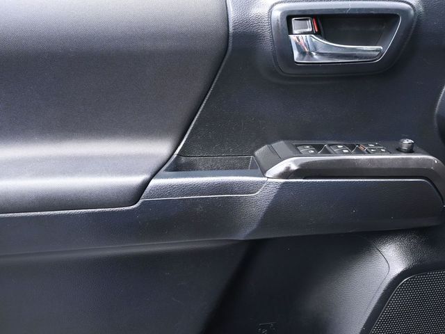 2019 Toyota Tacoma 4WD TRD Sport Double Cab 6' Bed V6 AT - 22993205 - 6