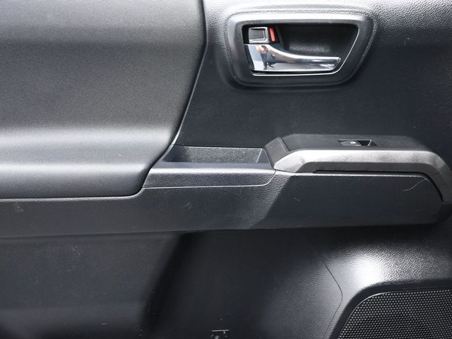 2019 Toyota Tacoma 4WD TRD Sport Double Cab 6' Bed V6 AT - 22993205 - 8