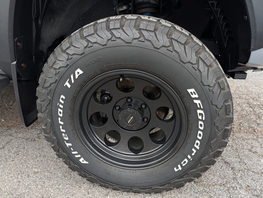 2019 Toyota Tacoma CUSTOM BUILT TRD OFFROAD - 22948788 - 19