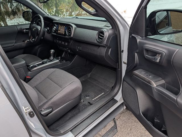 2019 Toyota Tacoma CUSTOM BUILT TRD OFFROAD - 22948788 - 31