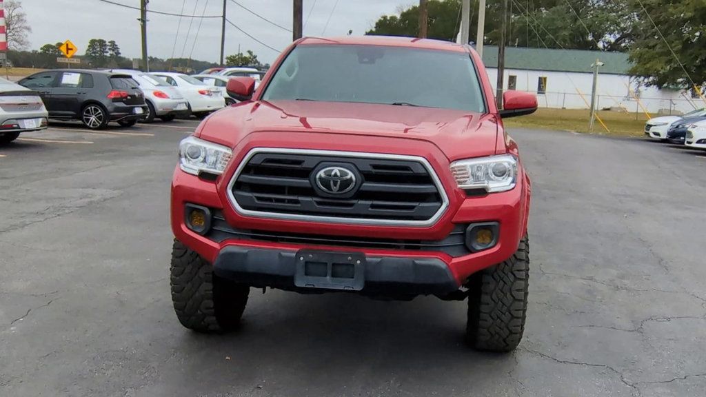 2019 Toyota Tacoma Double Cab photo 3