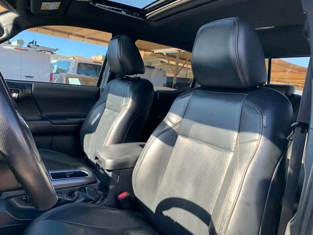 2019 Toyota Tacoma Navi,sunroof, Leather seats  - 22972685 - 25