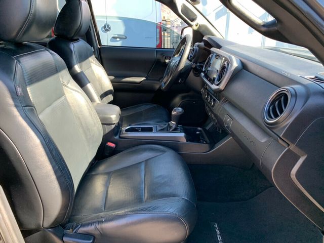2019 Toyota Tacoma Navi,sunroof, Leather seats  - 22972685 - 28