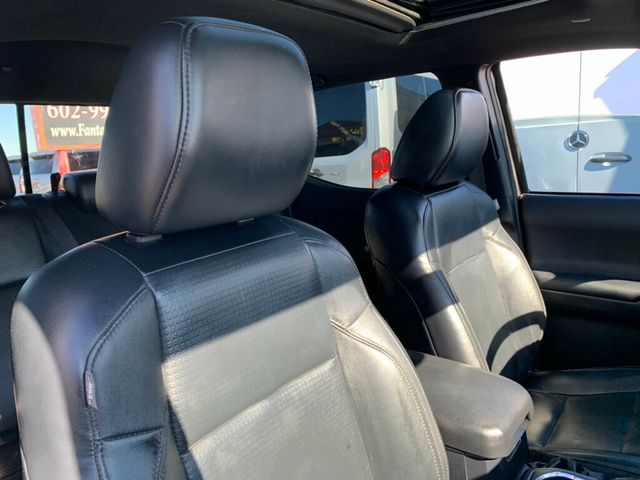 2019 Toyota Tacoma Navi,sunroof, Leather seats  - 22972685 - 29