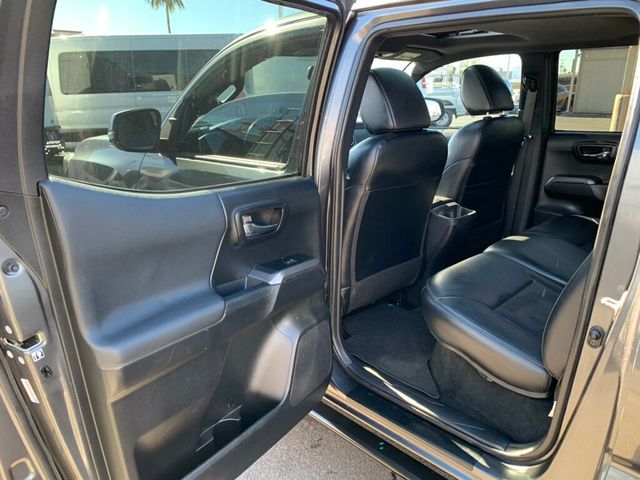 2019 Toyota Tacoma Navi,sunroof, Leather seats  - 22972685 - 37