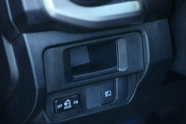 2019 Toyota Tacoma ONE OWNER SR5 LOCAL TRADE IN! - 22980414 - 9