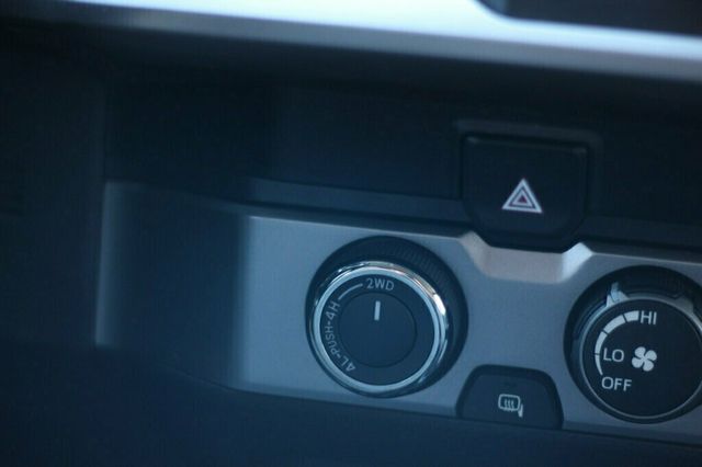 2019 Toyota Tacoma ONE OWNER SR5 LOCAL TRADE IN! - 22980414 - 26