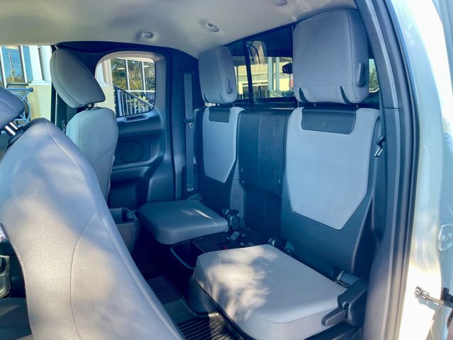 2019 Toyota Tacoma SR - 22928994 - 11