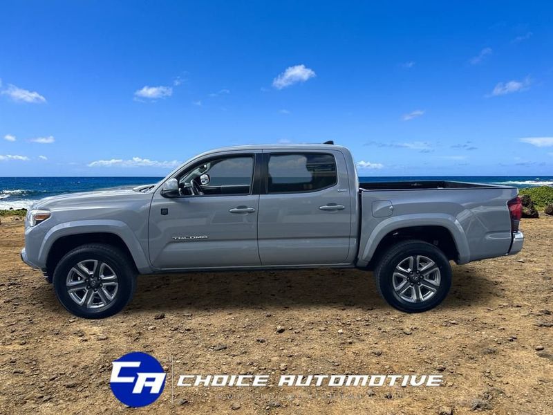 2019 Toyota Tacoma SR5 photo 3