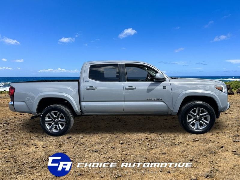 2019 Toyota Tacoma SR5 photo 7
