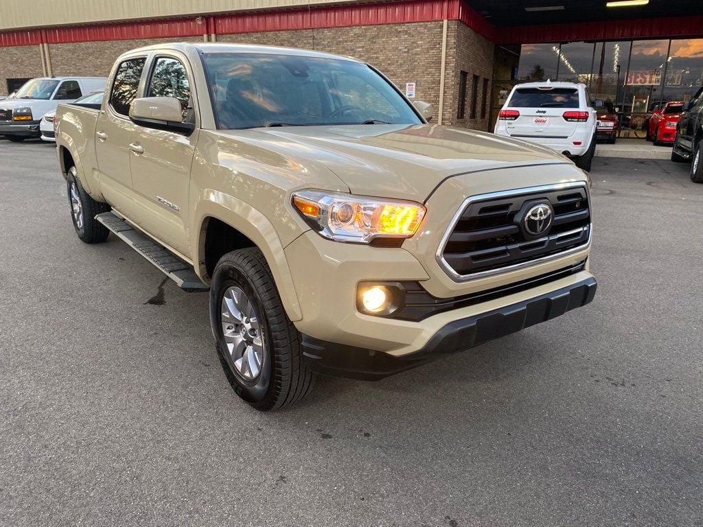 2019 Toyota Tacoma SR5 - 21795838 - 0