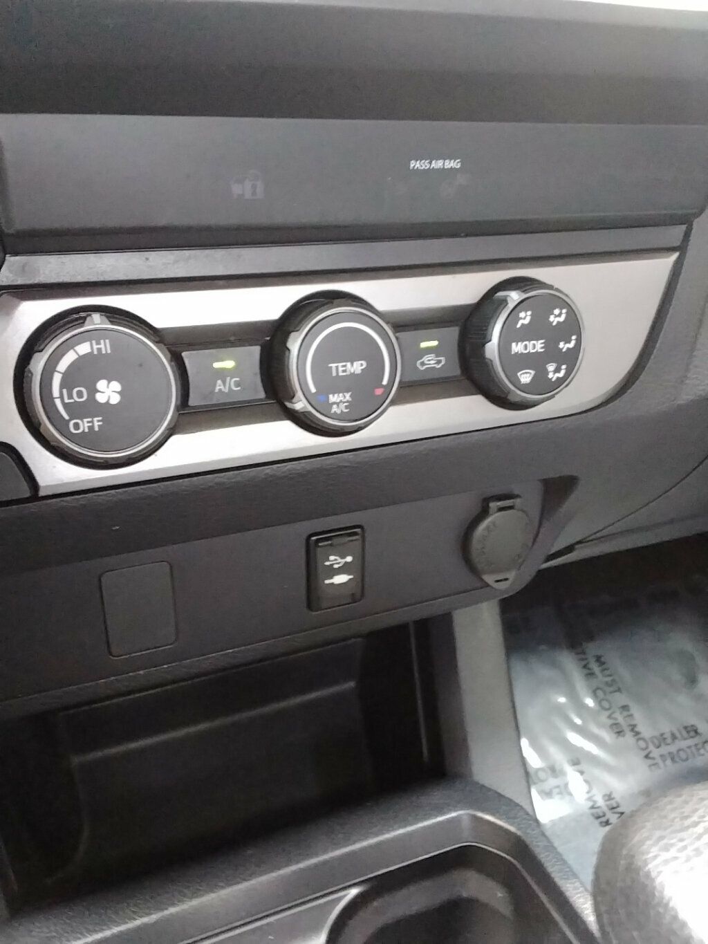 2019 Toyota Tacoma SR5 4x4 photo 17