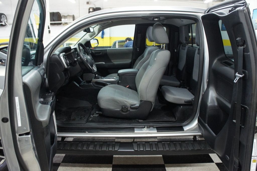 2019 Toyota Tacoma SR5 ACCESS CAB, Excellent Shape! - 23024457 - 29