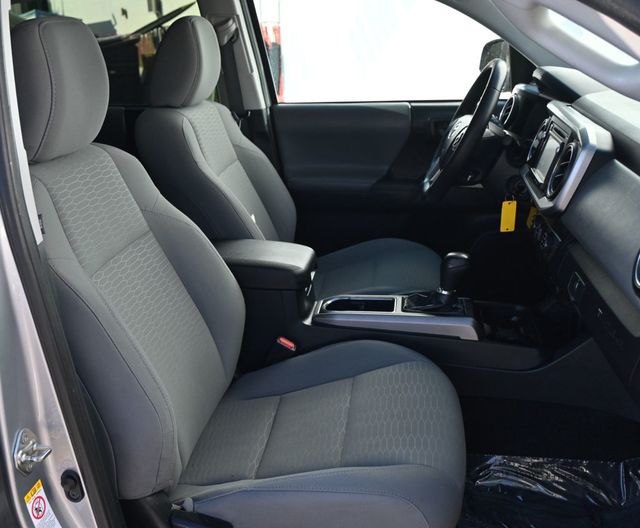 2019 Toyota Tacoma SR5 Double Cab  - 22941705 - 13