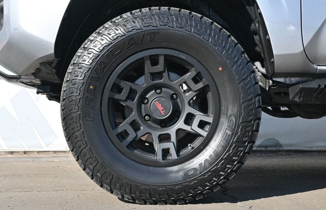 2019 Toyota Tacoma SR5 Double Cab  - 22941705 - 5