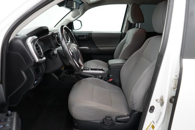2019 Toyota Tacoma SR5 V6 - 23080815 - 10