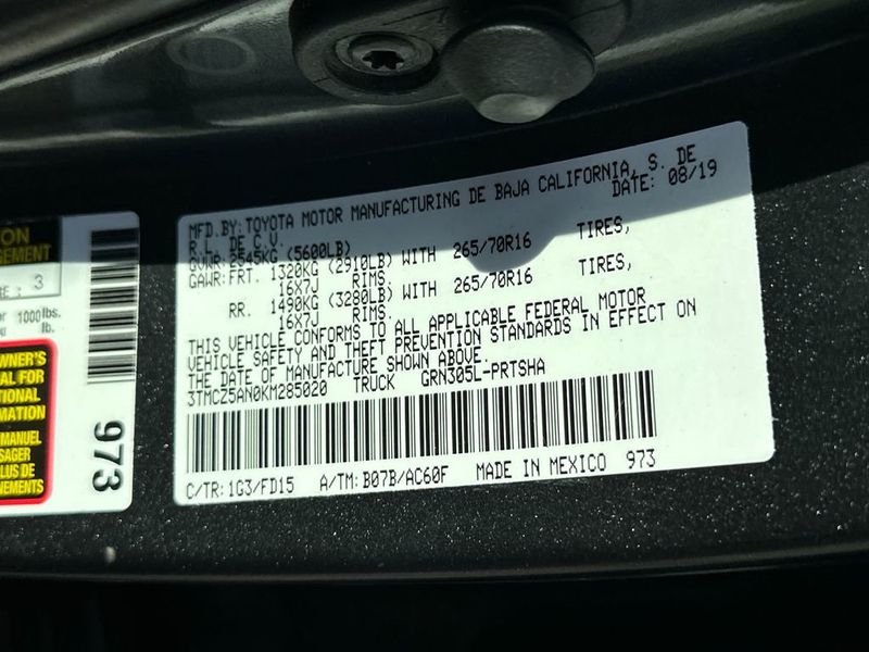 2019 Toyota Tacoma TRD Off-Road - 22967805 - 23