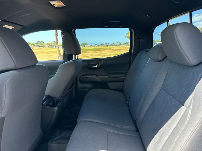 2019 Toyota Tacoma TRD Off-Road - 23045735 - 14