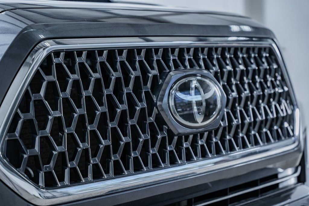 2019 Toyota Tacoma TRD Off-Road - 22813748 - 10