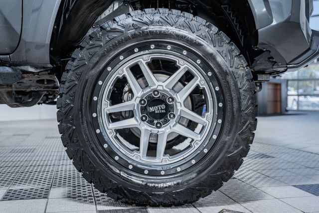 2019 Toyota Tacoma TRD Off-Road - 22813748 - 18