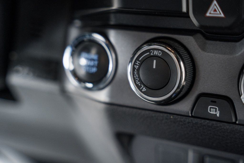 2019 Toyota Tacoma TRD Off-Road - 22813748 - 33