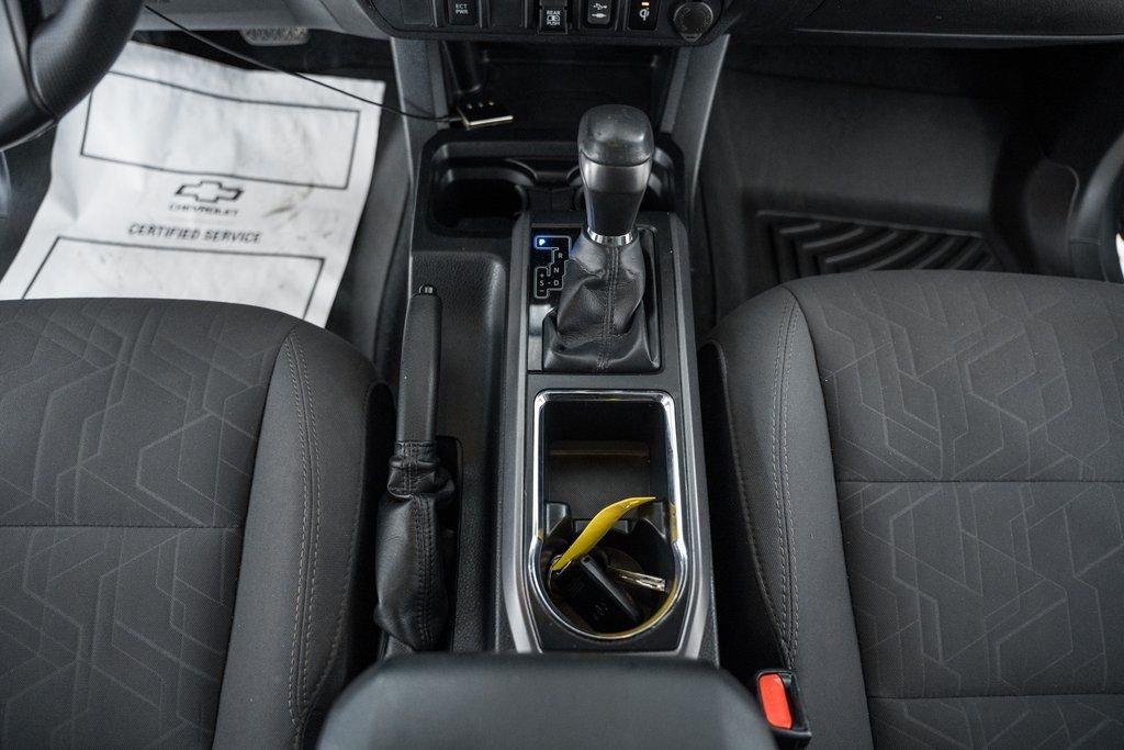 2019 Toyota Tacoma TRD Off-Road - 22813748 - 40