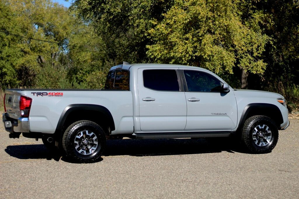 2019 Toyota Tacoma TRD Double Cab photo 3