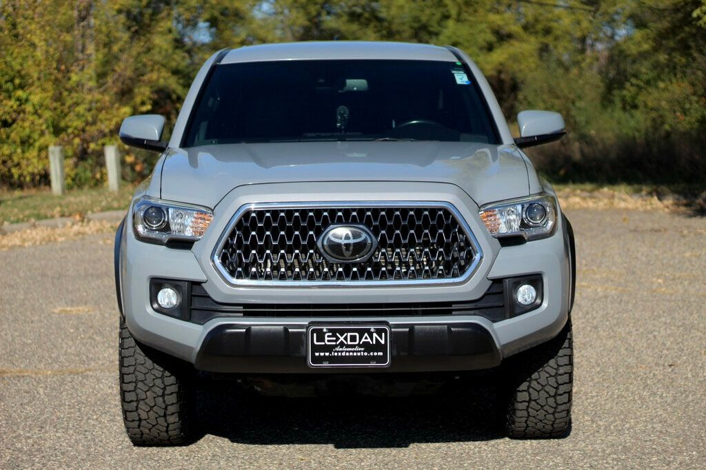 2019 Toyota Tacoma TRD Double Cab photo 4