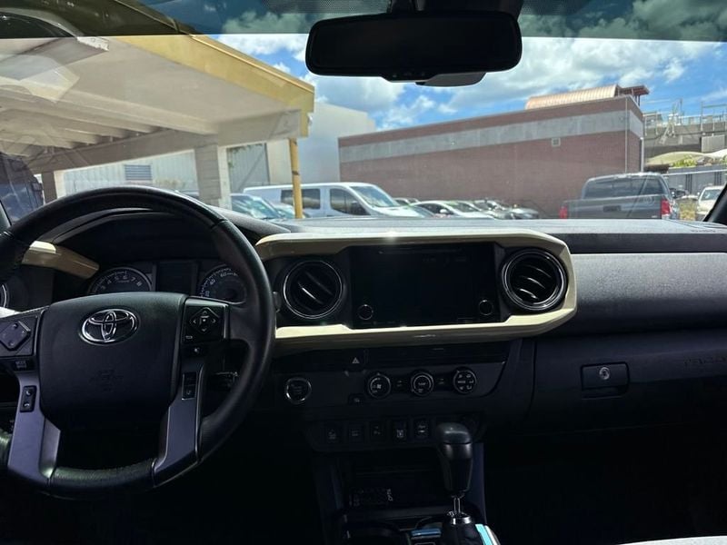 2019 Toyota Tacoma TRD Sport photo 12