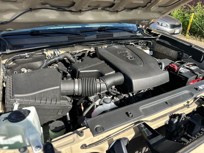 2019 Toyota Tacoma TRD Sport - 23015540 - 20