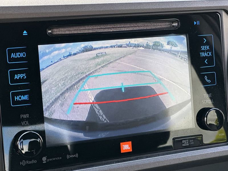 2019 Toyota Tacoma TRD Sport - 23029691 - 16