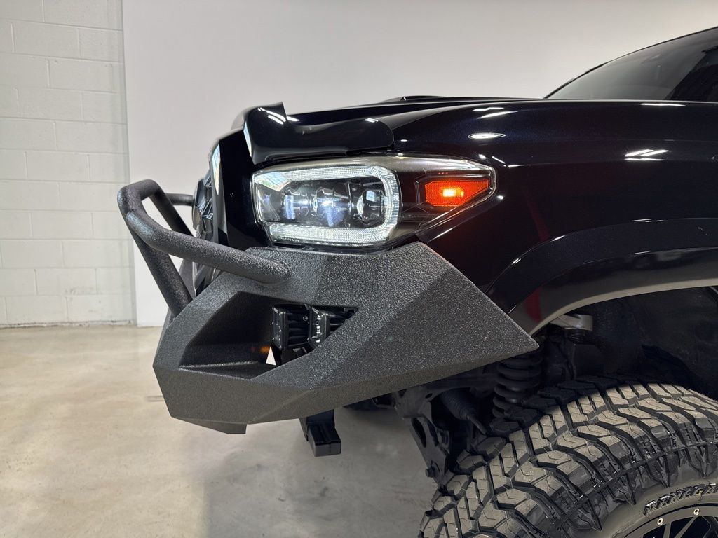 2019 Toyota Tacoma TRD Sport - 23031556 - 10