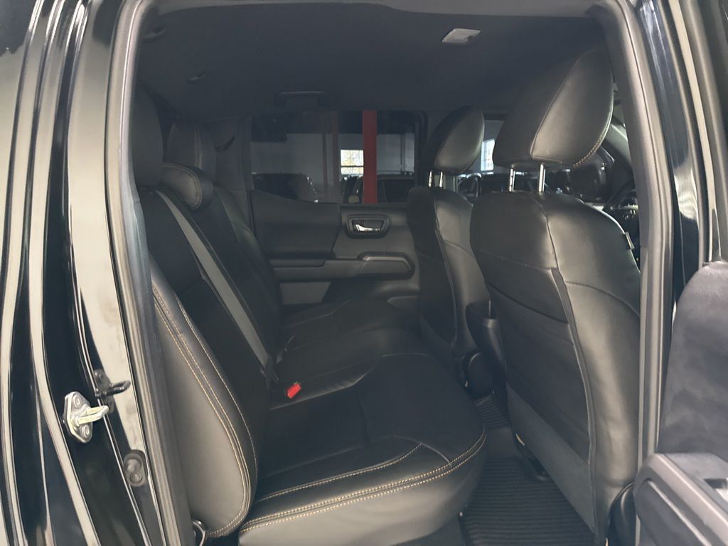 2019 Toyota Tacoma TRD Sport - 23031556 - 39