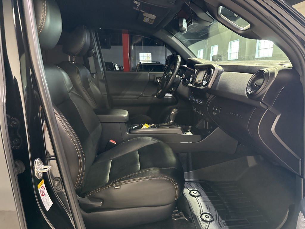 2019 Toyota Tacoma TRD Sport - 23031556 - 43