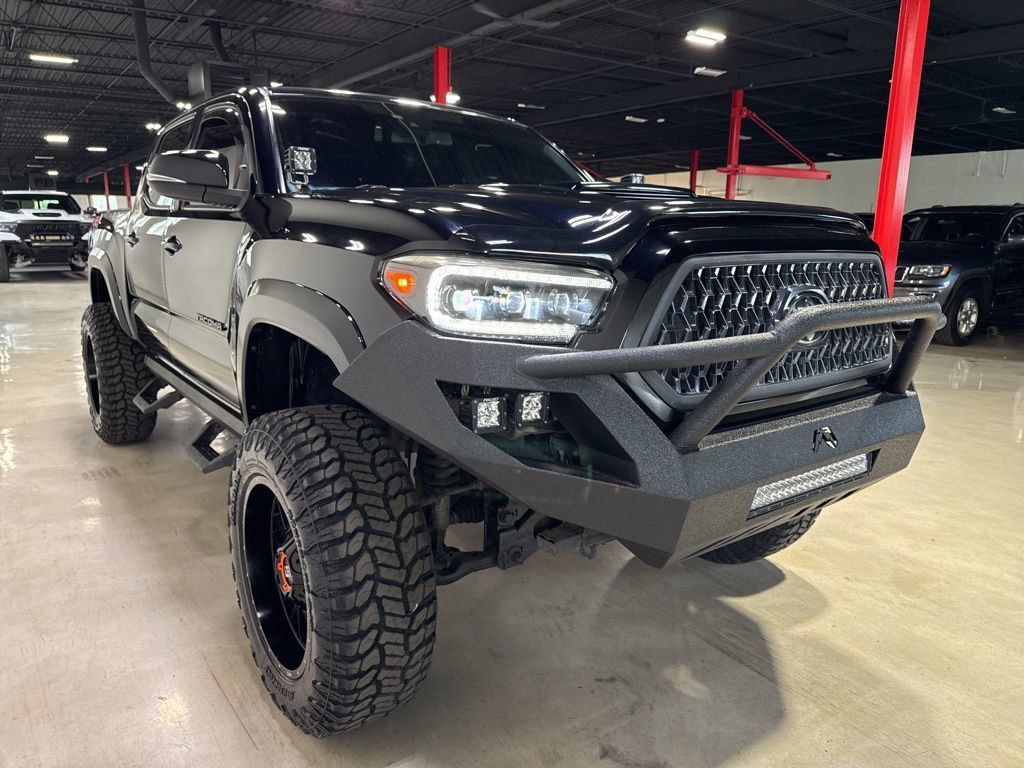 2019 Toyota Tacoma TRD Sport - 23031556 - 7