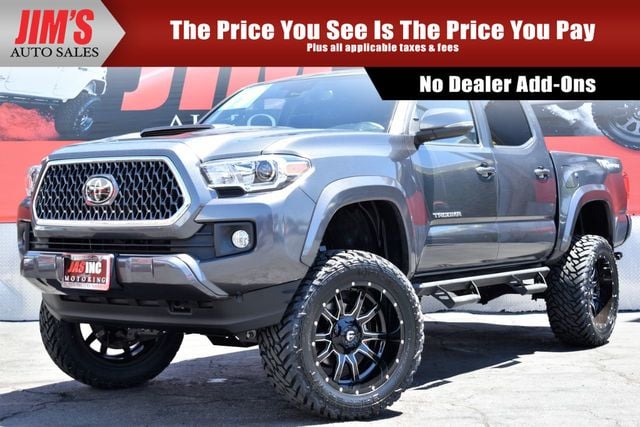 Victoria Tire Wheel provides 17-inch OE (Original Equipment) factory wheels for Toyota Tacoma 2017 from Toyota manufacturer.