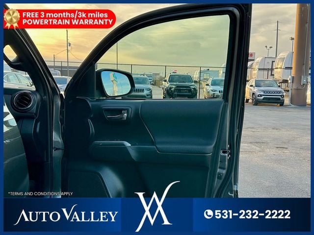 2019 Toyota Tacoma Double Cab TRD Sport Pickup 4D 5 ft - 22953726 - 15