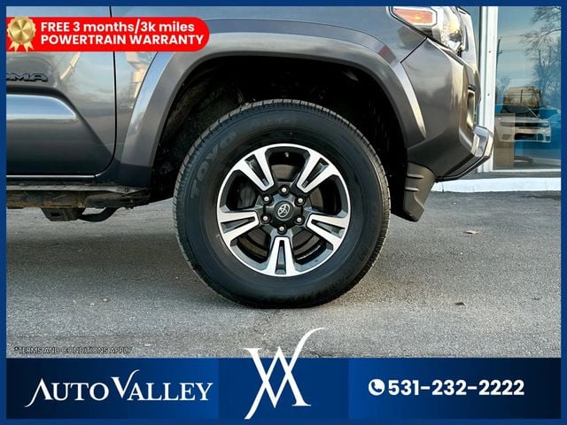 2019 Toyota Tacoma Double Cab TRD Sport Pickup 4D 5 ft - 22953726 - 8