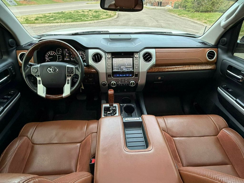 2019 Toyota Tundra 1794, CrewMax, Hard Tri-Fold Tonneau Cover, Sunroof - 23000860 - 15