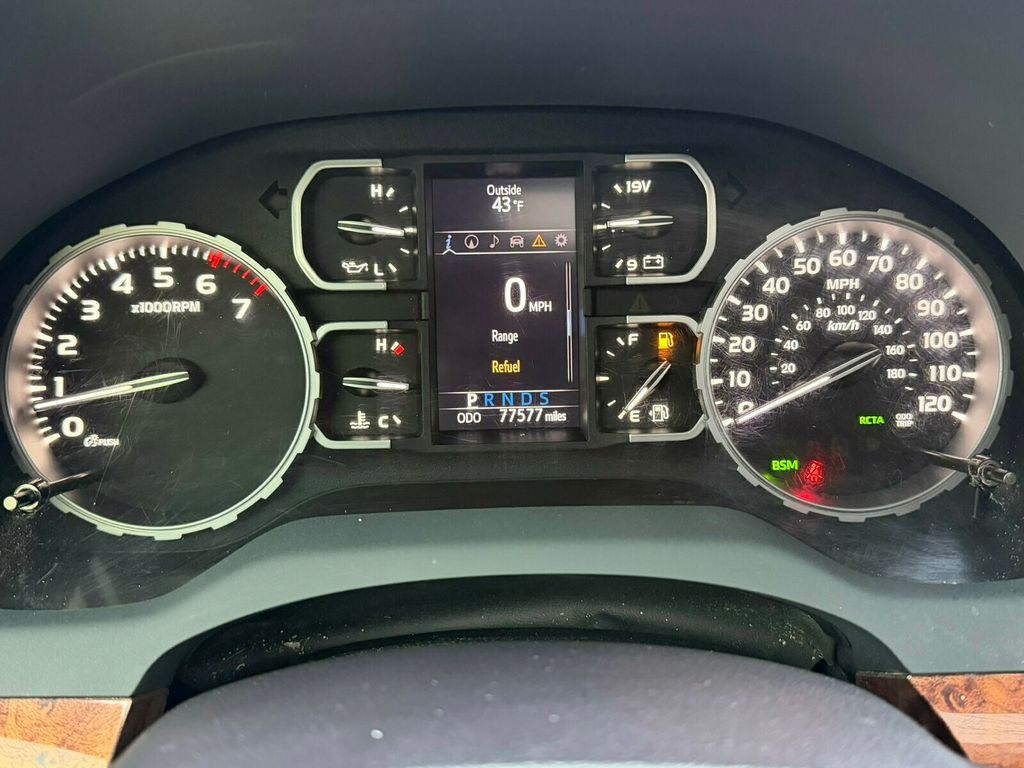 2019 Toyota Tundra 1794, CrewMax, Hard Tri-Fold Tonneau Cover, Sunroof - 23000860 - 17