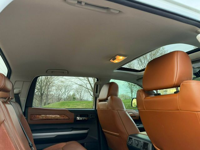 2019 Toyota Tundra 1794, CrewMax, Hard Tri-Fold Tonneau Cover, Sunroof - 23000860 - 27