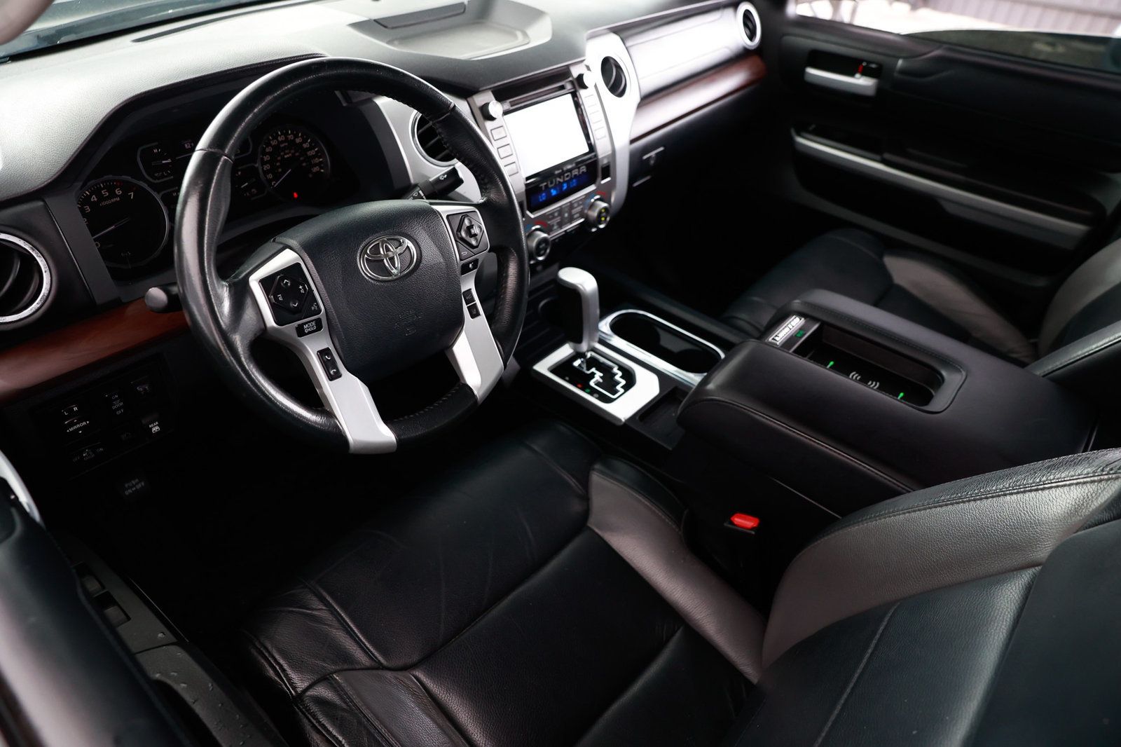 2019 Toyota Tundra Limited CrewMax photo 3